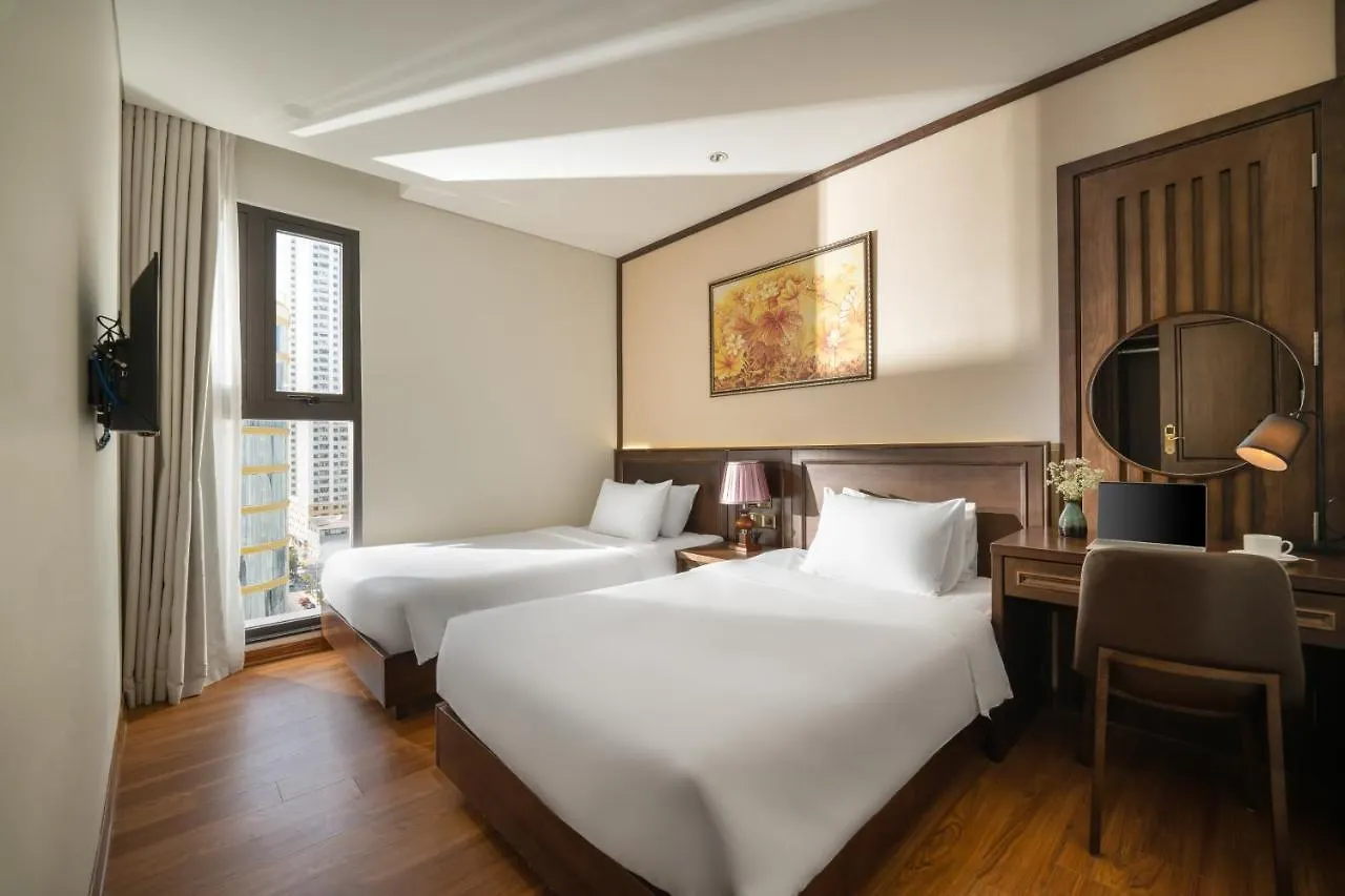 ****  Golden Lotus Hotel Da Nang - Rooftop Bar Sea View Vietnam